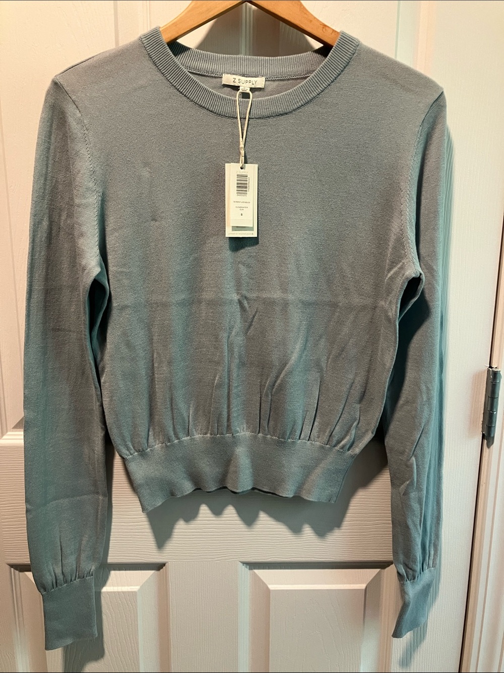 Z Supply the perfect layer sweater, new with tags , size small , Clearwater